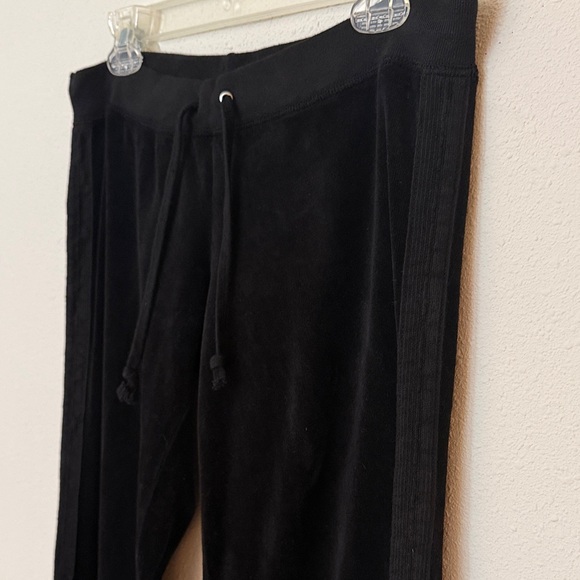 Juicy Couture Vintage Black Velour Flared Pants w/ Jzippers & Striped Trim SizeS - Picture 4 of 8